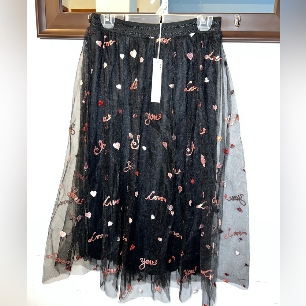 NWT Zero Degrees Celsius Ladies Tulle Sequin Love Hearts Skirt Size XS